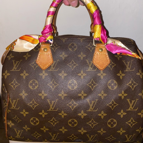 Sold - Picture 2 of 11